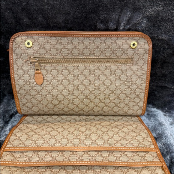 Celine Tan and Cream Logo Clutch - Picture 3 of 13